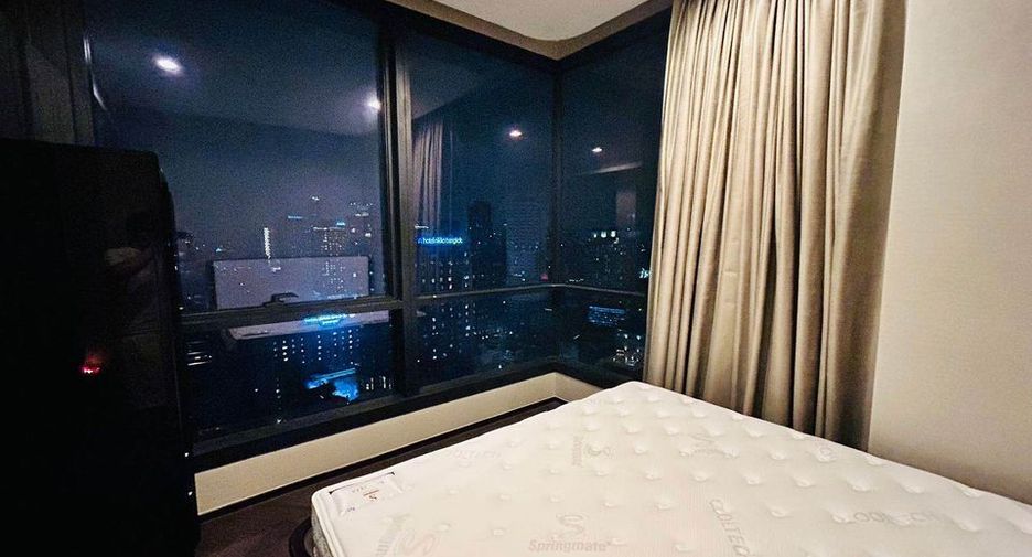For rent 2 bedrooms condo in Khlong Toei, Bangkok