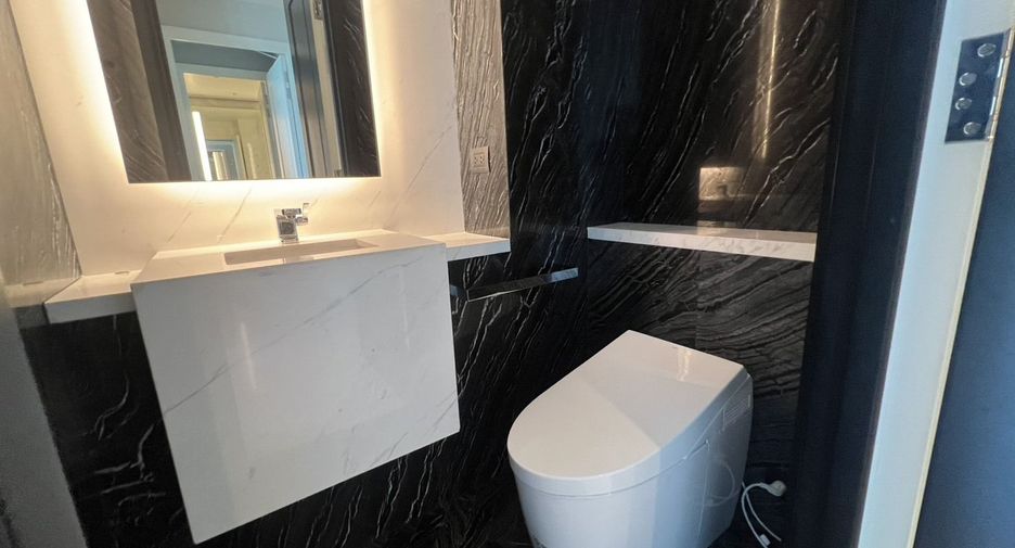 For rent 2 bedrooms condo in Bang Kho Laem, Bangkok