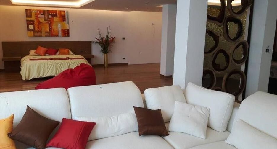 For sale 5 bedrooms house in Thalang, Phuket