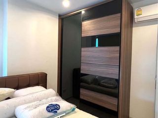 For rent 2 bedrooms condo in Bangkok Noi, Bangkok