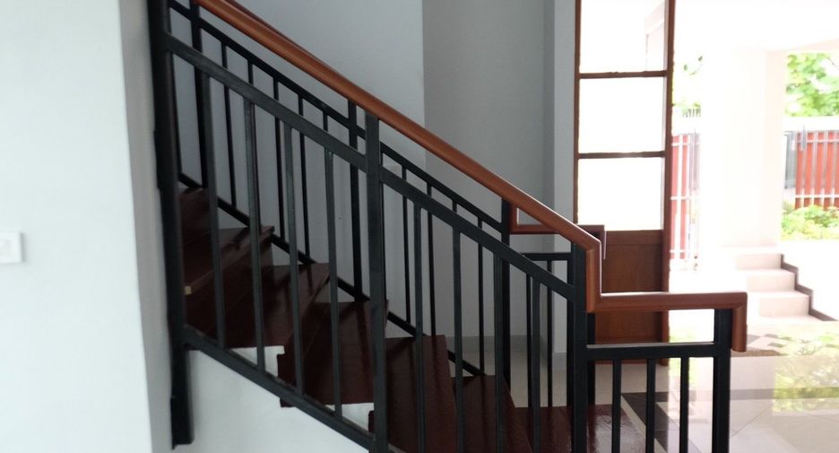 À vendre 6 chambres maison à Bang Phli, Samut Prakan