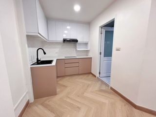 For rent 2 bedrooms condo in Yan Nawa, Bangkok
