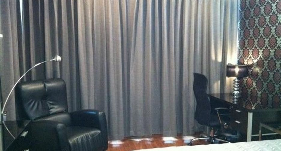 For rent 1 bed condo in Pathum Wan, Bangkok
