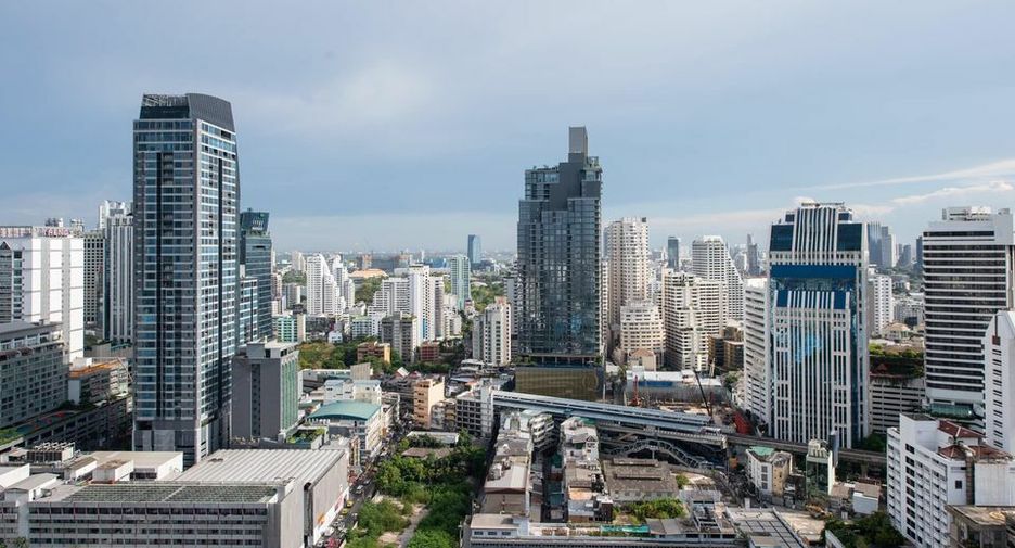 For rent 2 ベッドルーム condo in Watthana, Bangkok