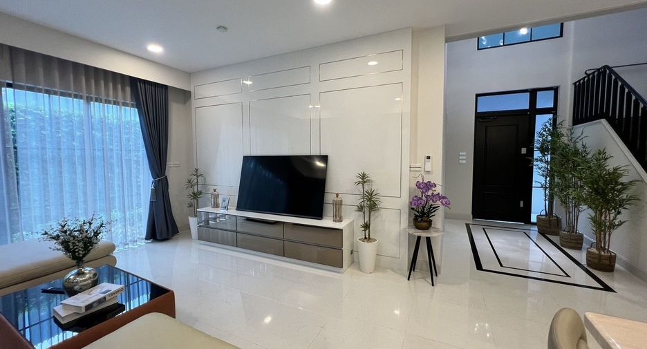 Casa en venta y en alquiler de 4 habitaciones en Saphan Sung, Bangkok
