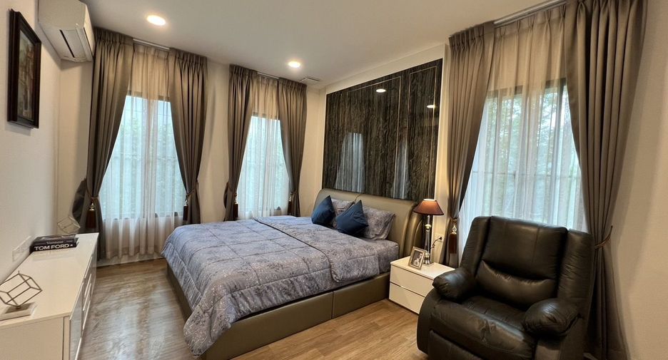 Casa en venta y en alquiler de 4 habitaciones en Saphan Sung, Bangkok