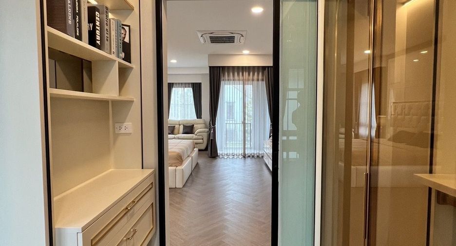Casa en venta y en alquiler de 4 habitaciones en Saphan Sung, Bangkok