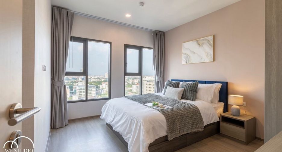 For sale 2 bedrooms condo in Watthana, Bangkok