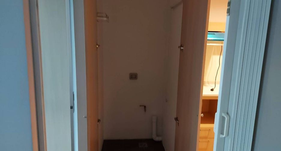 Продажа 2 спальни кондо в Лат Пхрао, Бангкок