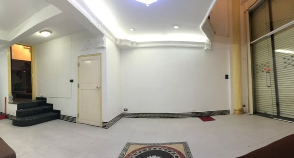 For rent 4 bedrooms office in Sathon, Bangkok