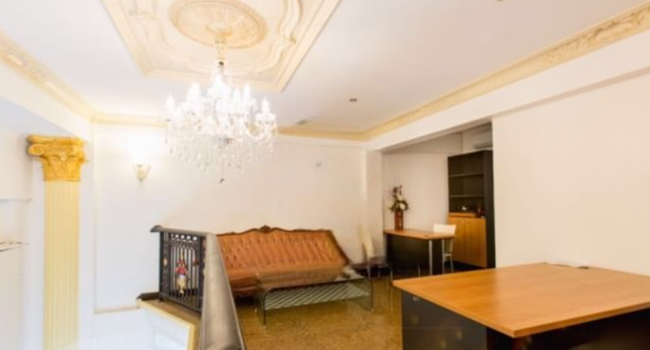 For rent 4 bedrooms office in Sathon, Bangkok