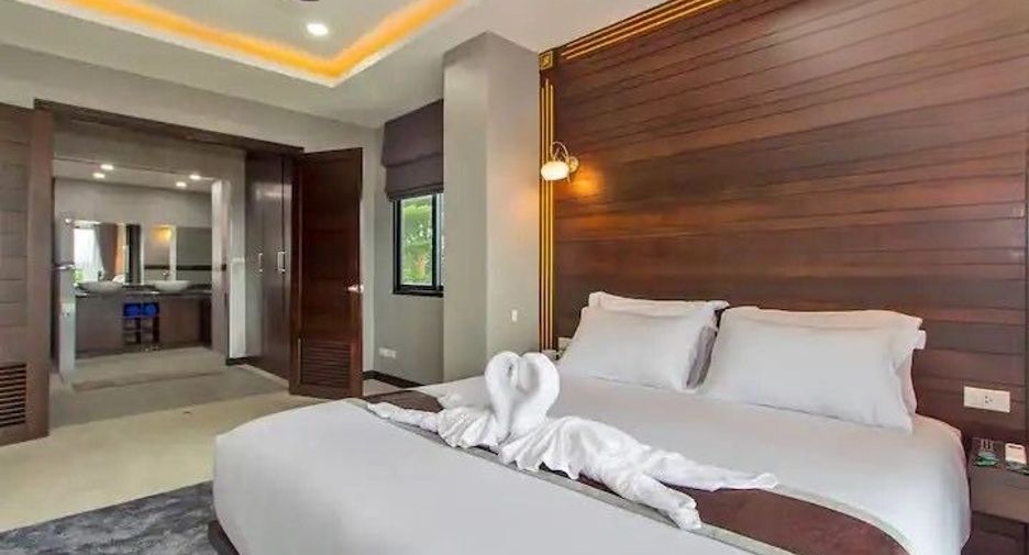 For rent 3 bedrooms apartment in Mueang Phuket, Phuket