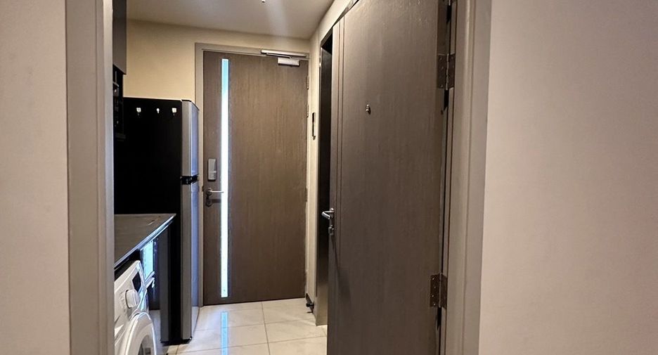 Wohnung zur Miete mit 1 Zimmer in Pathum Wan, Bangkok