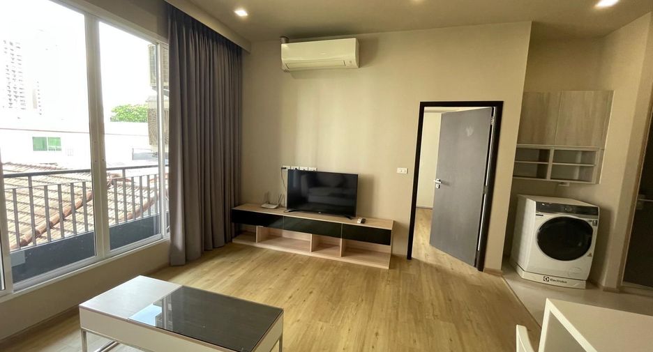 For rent 1 bed condo in Khlong Toei, Bangkok