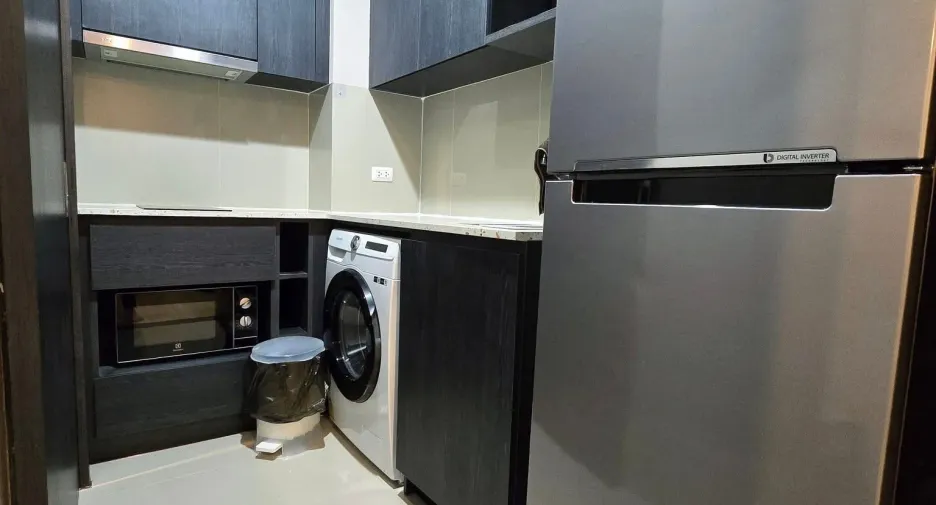 For rent 1 bed condo in Huai Khwang, Bangkok