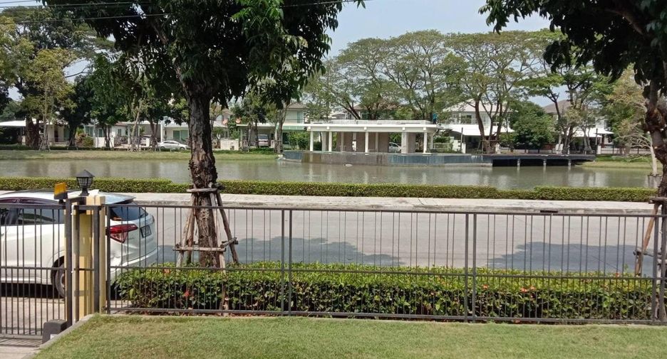 For sale 5 bedrooms house in Bang Bo, Samut Prakan
