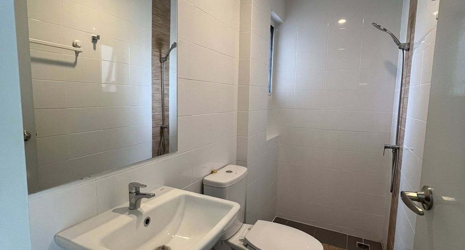 Casa en venta de 3 habitaciones en Bang Phli, Samut Prakan