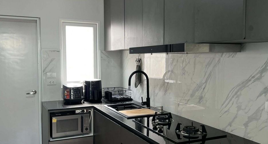 Casa en venta de 3 habitaciones en Bang Phli, Samut Prakan