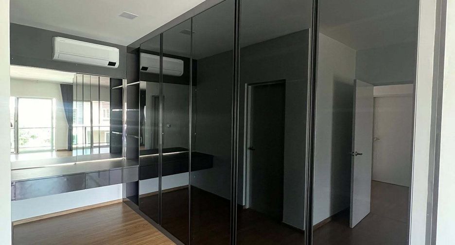Casa en venta de 3 habitaciones en Bang Phli, Samut Prakan
