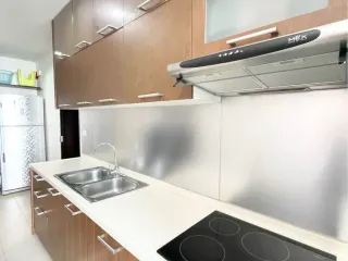 ให้เช่า 2 ห้องนอน คอนโด ใน คลองเตย, กรุงเทพฯ