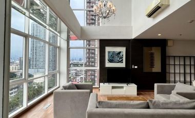 Condo en alquiler de 2 habitaciones en Bang Na, Bangkok
