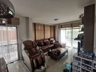 Casa en venta de 3 habitaciones en Bang Phli, Samut Prakan
