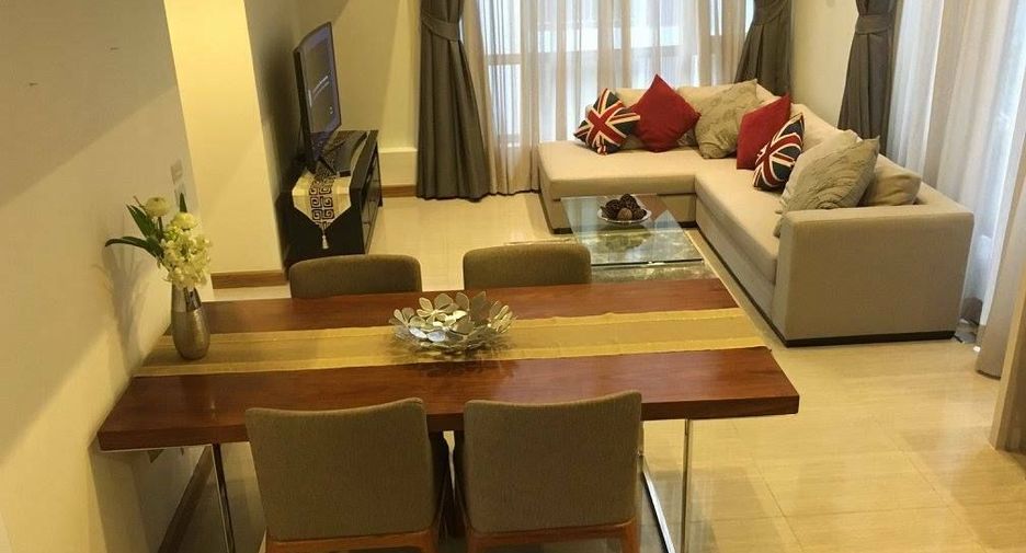 Condo en venta y en alquiler de 3 habitaciones en Watthana, Bangkok