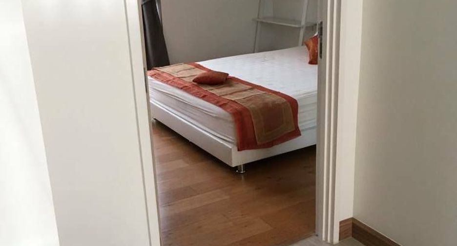 Condo en venta y en alquiler de 3 habitaciones en Watthana, Bangkok