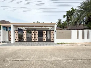 For sale 3 bedrooms house in Thalang, Phuket