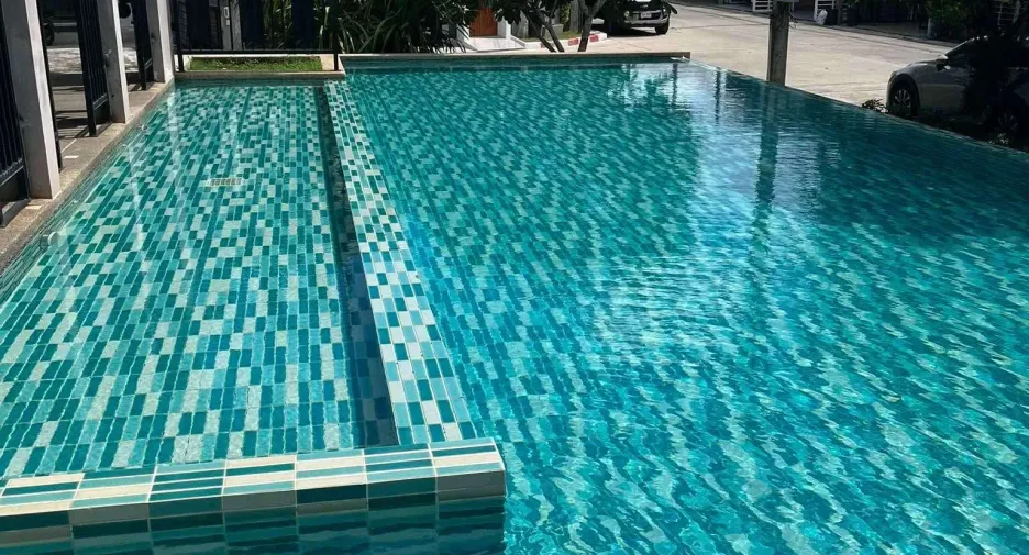 For rent 3 bedrooms townhouse in Mueang Phuket, Phuket