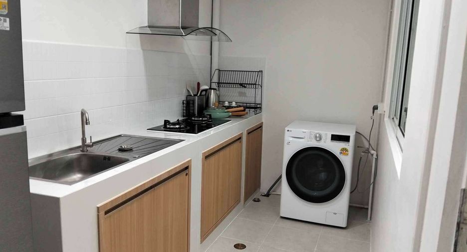 For rent 3 bedrooms townhouse in Mueang Phuket, Phuket