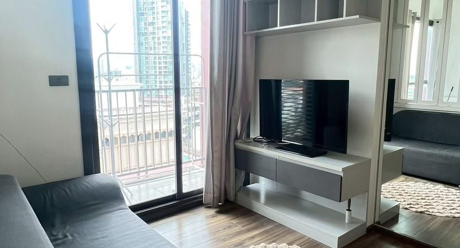 For rent 1 bed condo in Khlong Toei, Bangkok