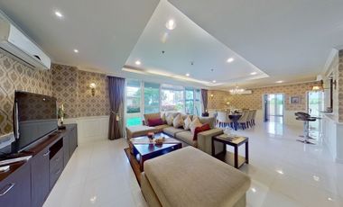 Condo en alquiler de 4 habitaciones en Watthana, Bangkok