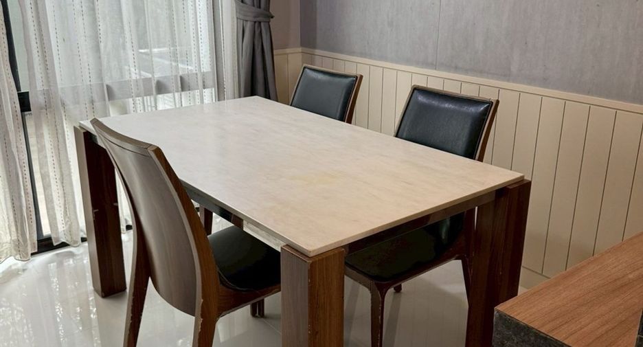 For rent 4 bedrooms condo in Khan Na Yao, Bangkok