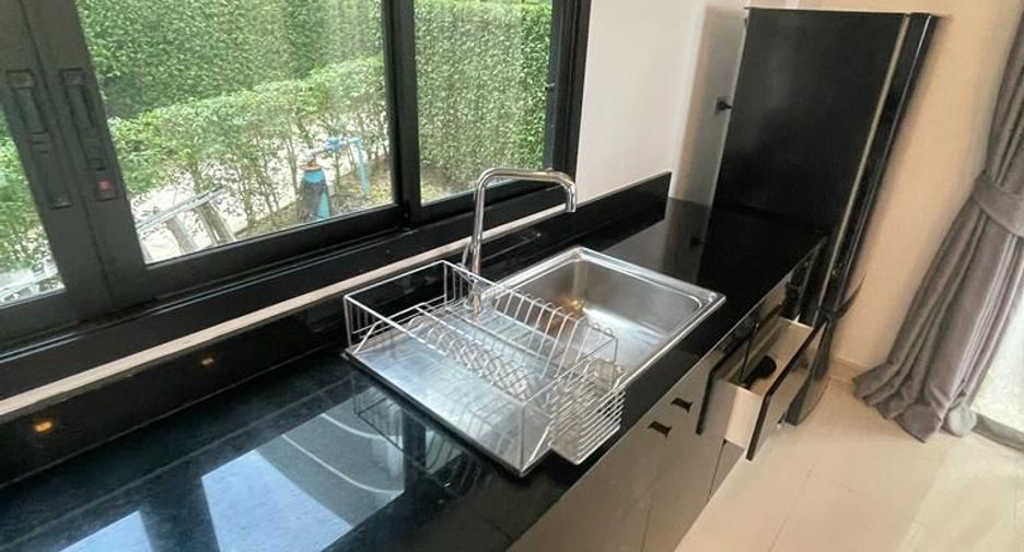 For rent 2 bedrooms villa in Mueang Phuket, Phuket