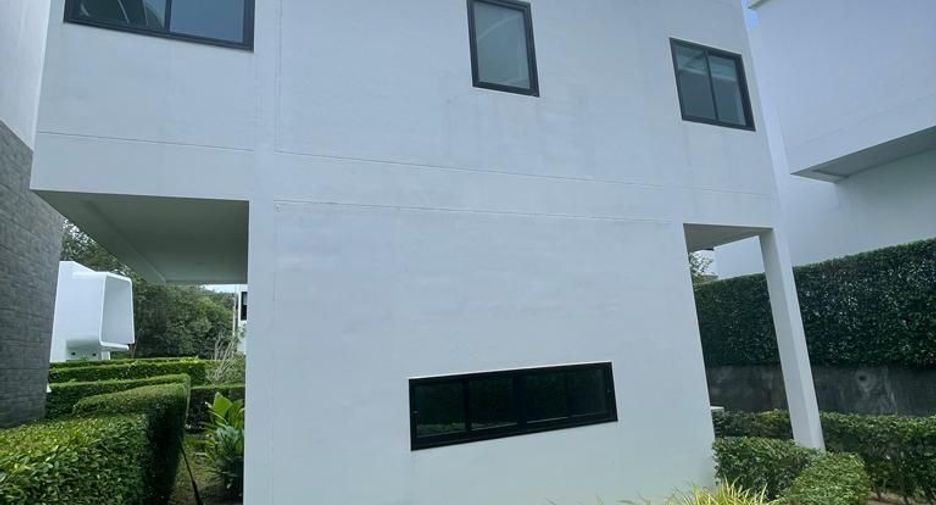 For rent 2 bedrooms villa in Mueang Phuket, Phuket