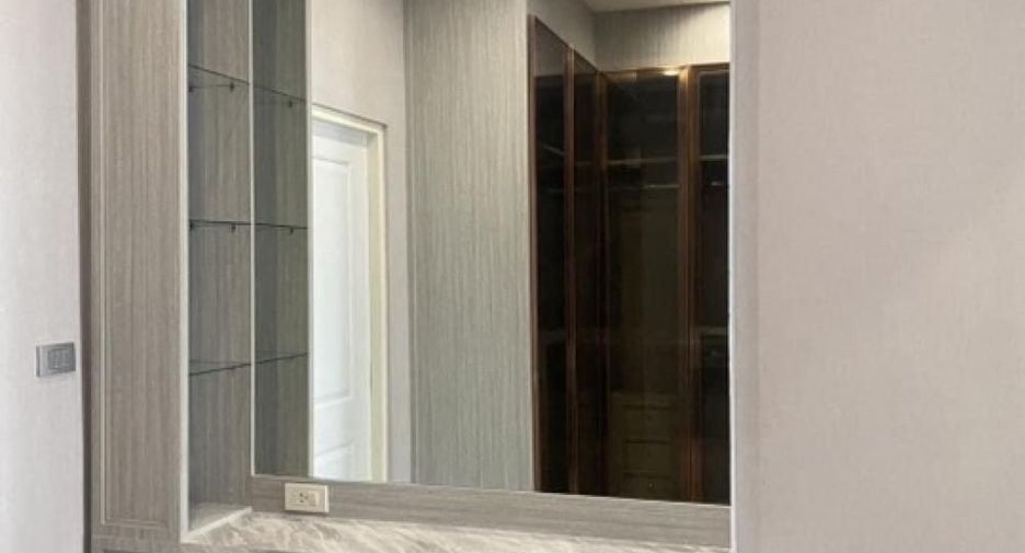 For rent 3 bedrooms townhouse in Khan Na Yao, Bangkok