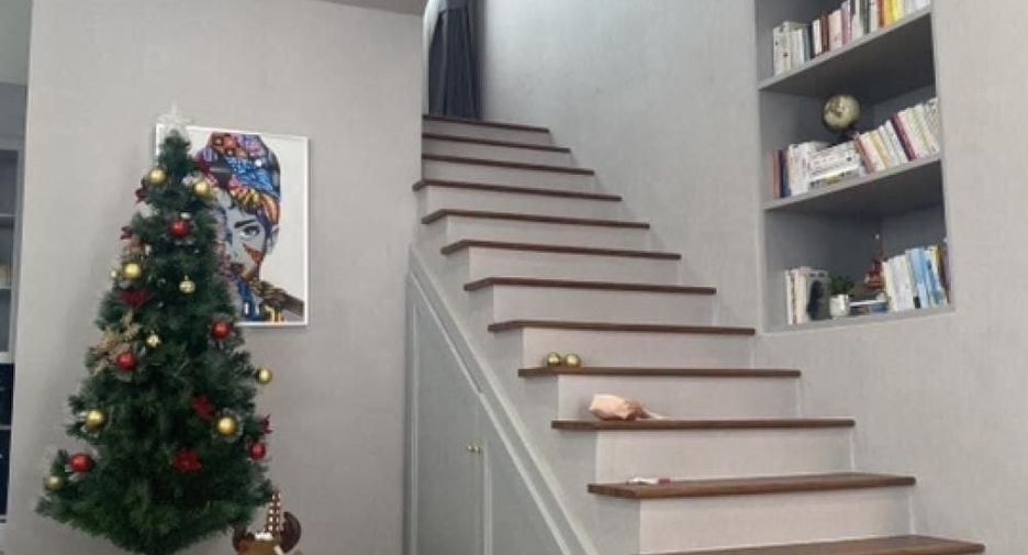 For rent 3 bedrooms townhouse in Khan Na Yao, Bangkok