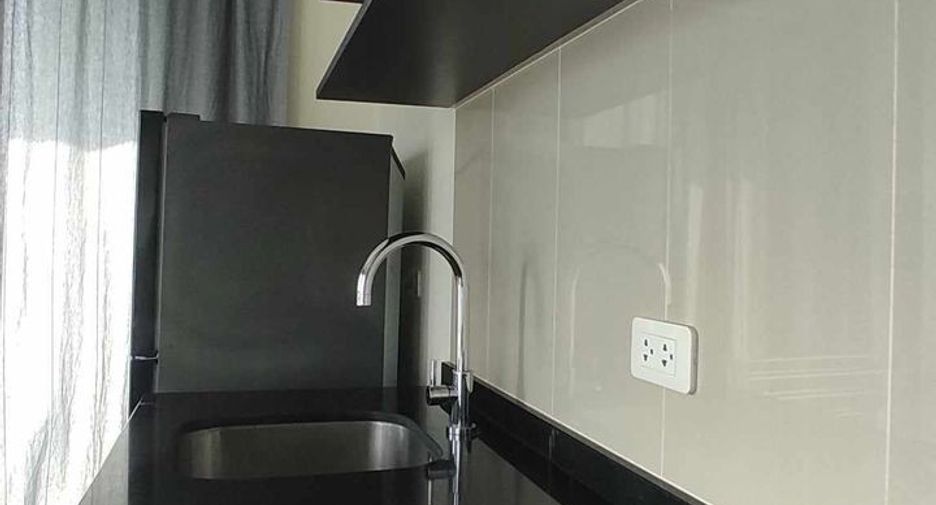 For sale 1 bed condo in Watthana, Bangkok