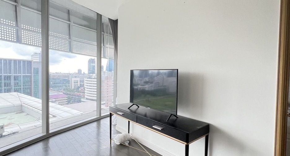 Wohnung zur Miete mit 2 Zimmer in Pathum Wan, Bangkok