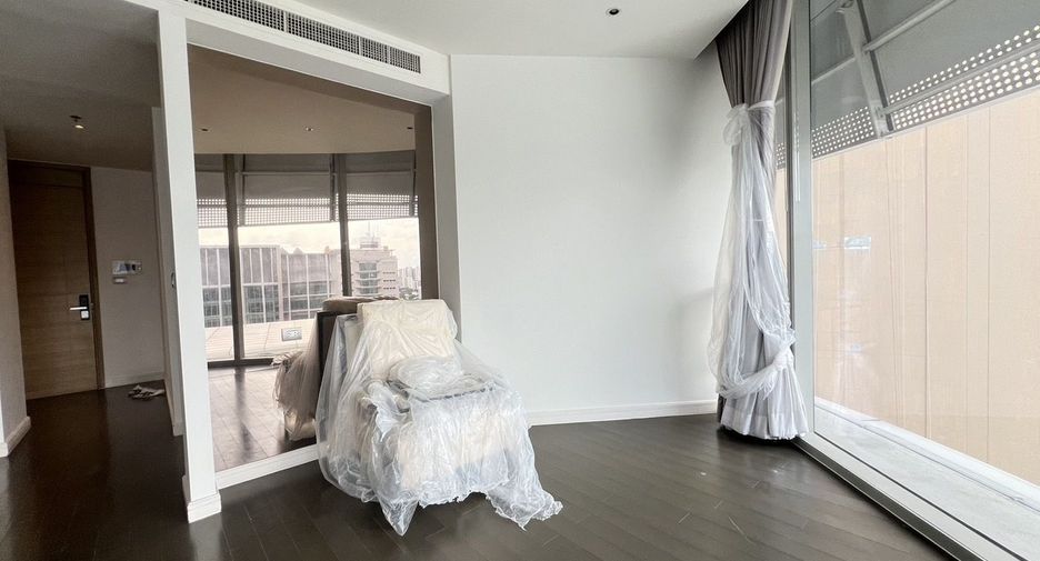 Wohnung zur Miete mit 2 Zimmer in Pathum Wan, Bangkok