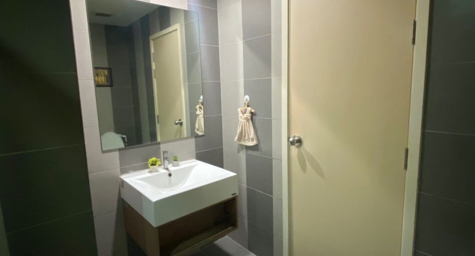 For sale and for rent 2 bedrooms condo in Thon Buri, Bangkok