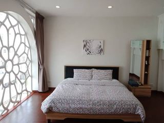 Reihenhaus zur Miete mit 5 Zimmer in Watthana, Bangkok