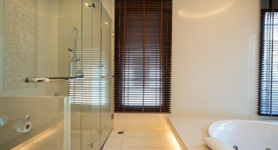 Casa en alquiler de 4 habitaciones en Yan Nawa, Bangkok
