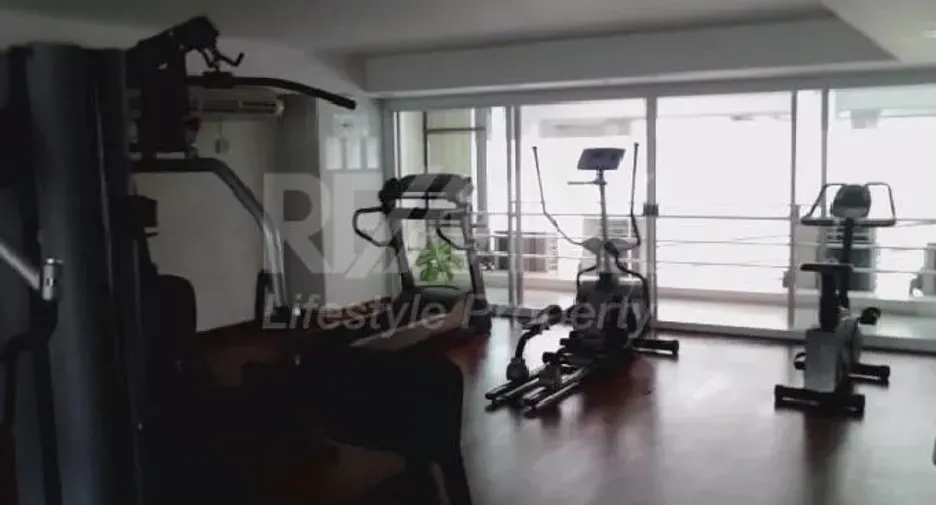 For rent 2 bedrooms condo in Watthana, Bangkok