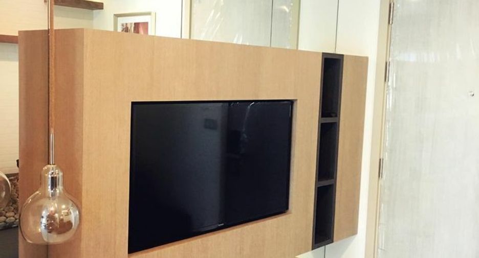 For sale 1 bed condo in Khlong Toei, Bangkok