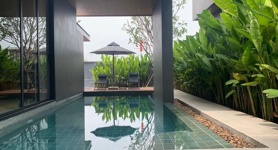 For rent 3 bedrooms villa in Mueang Phuket, Phuket