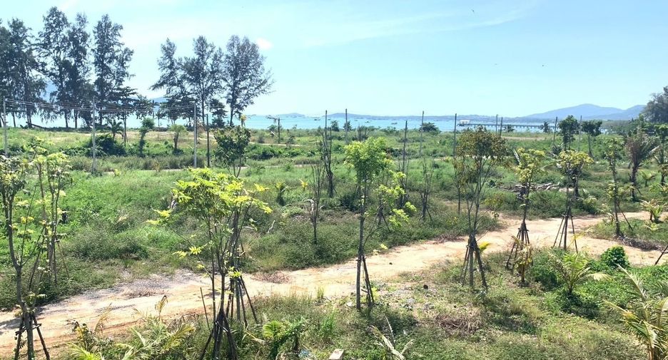 For rent 3 bedrooms villa in Mueang Phuket, Phuket