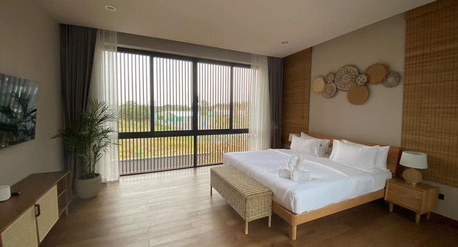 For rent 3 bedrooms villa in Mueang Phuket, Phuket
