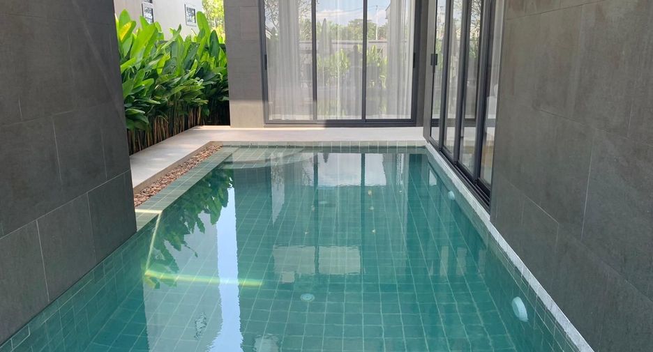 For rent 3 bedrooms villa in Mueang Phuket, Phuket